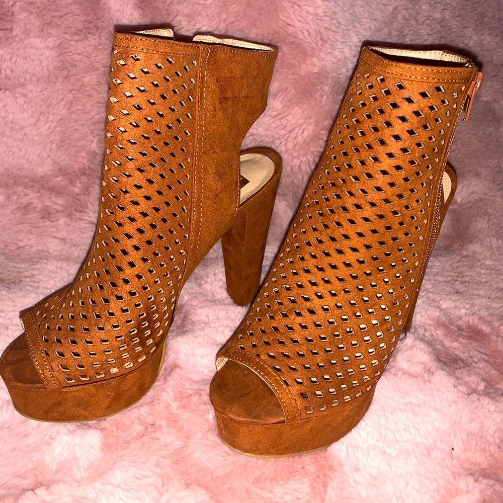 Ladies Platform heels